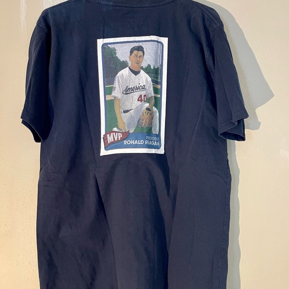 Rowdy gentlemen t-shirt with Ronald Reagan on the back. Worn only a couple times - Picture 1 of 1
